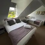 Guest house Ouse Bridge House 4*