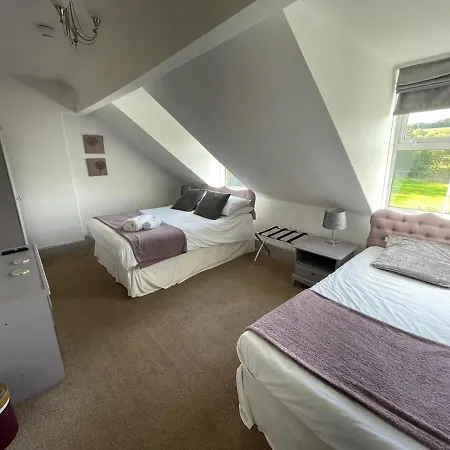 Ouse Bridge House