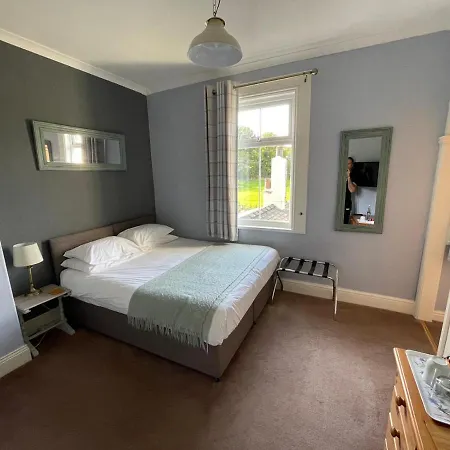 Ouse Bridge House 4*