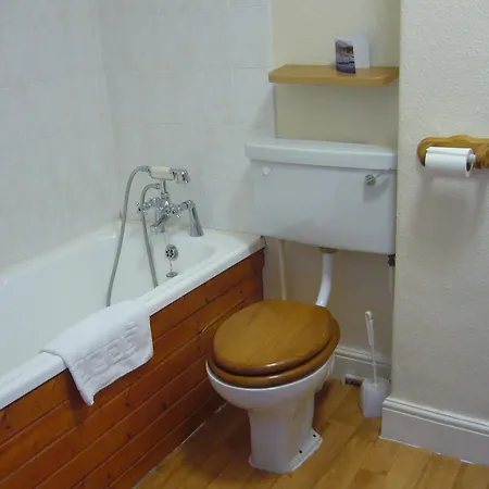 Konukevi Ouse Bridge House 4*