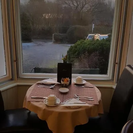 Ouse Bridge House 4*